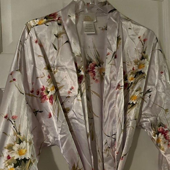 Floral Satin Robe - Picture 3 of 5